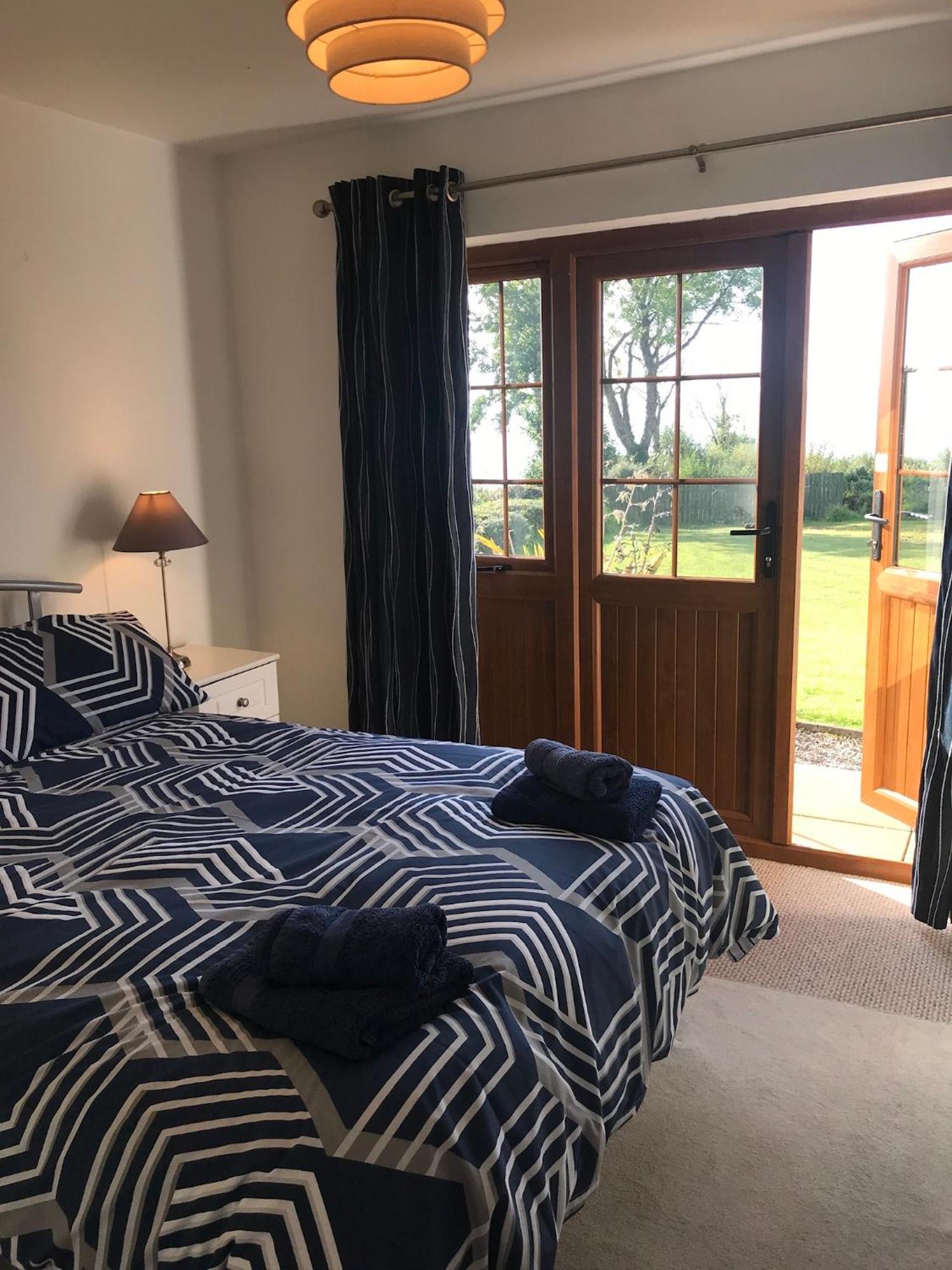 Kesh Lakeside Cottage Bagian luar foto