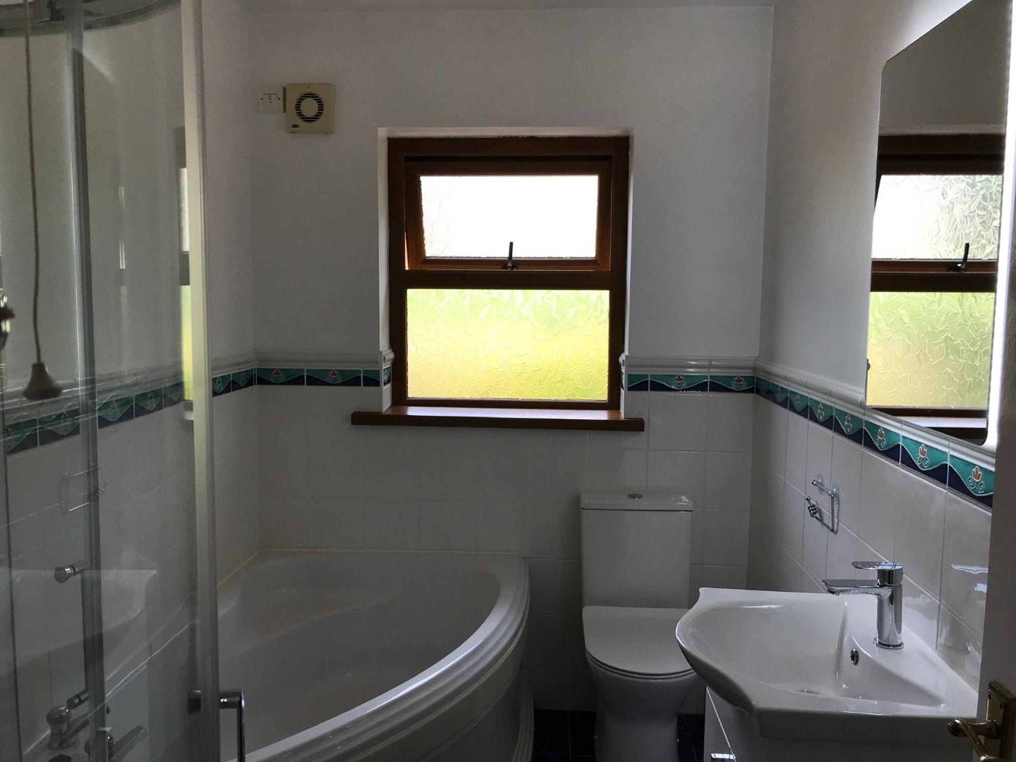 Kesh Lakeside Cottage Bagian luar foto